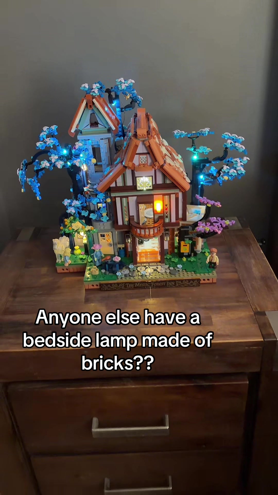 @Ash Builds Magic ✧˚⋆