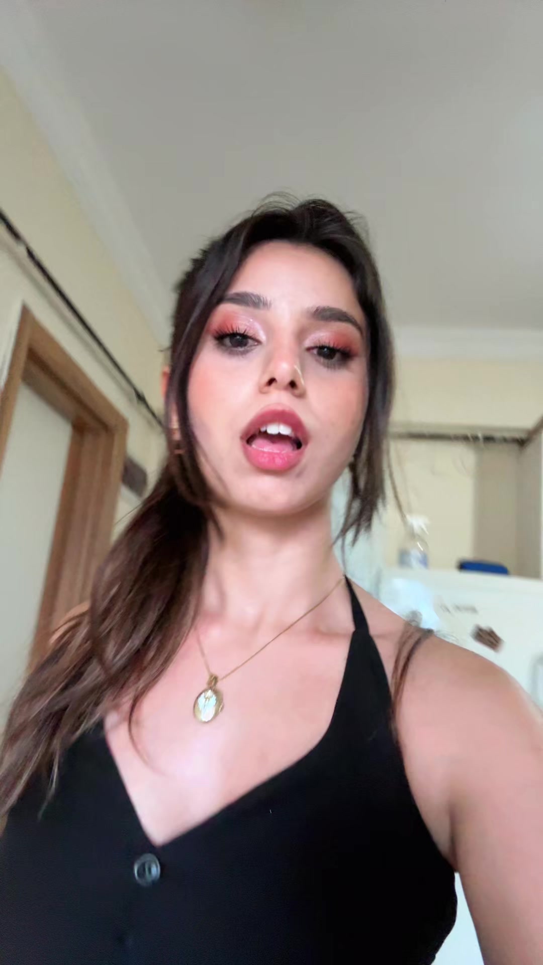 @Y⚡