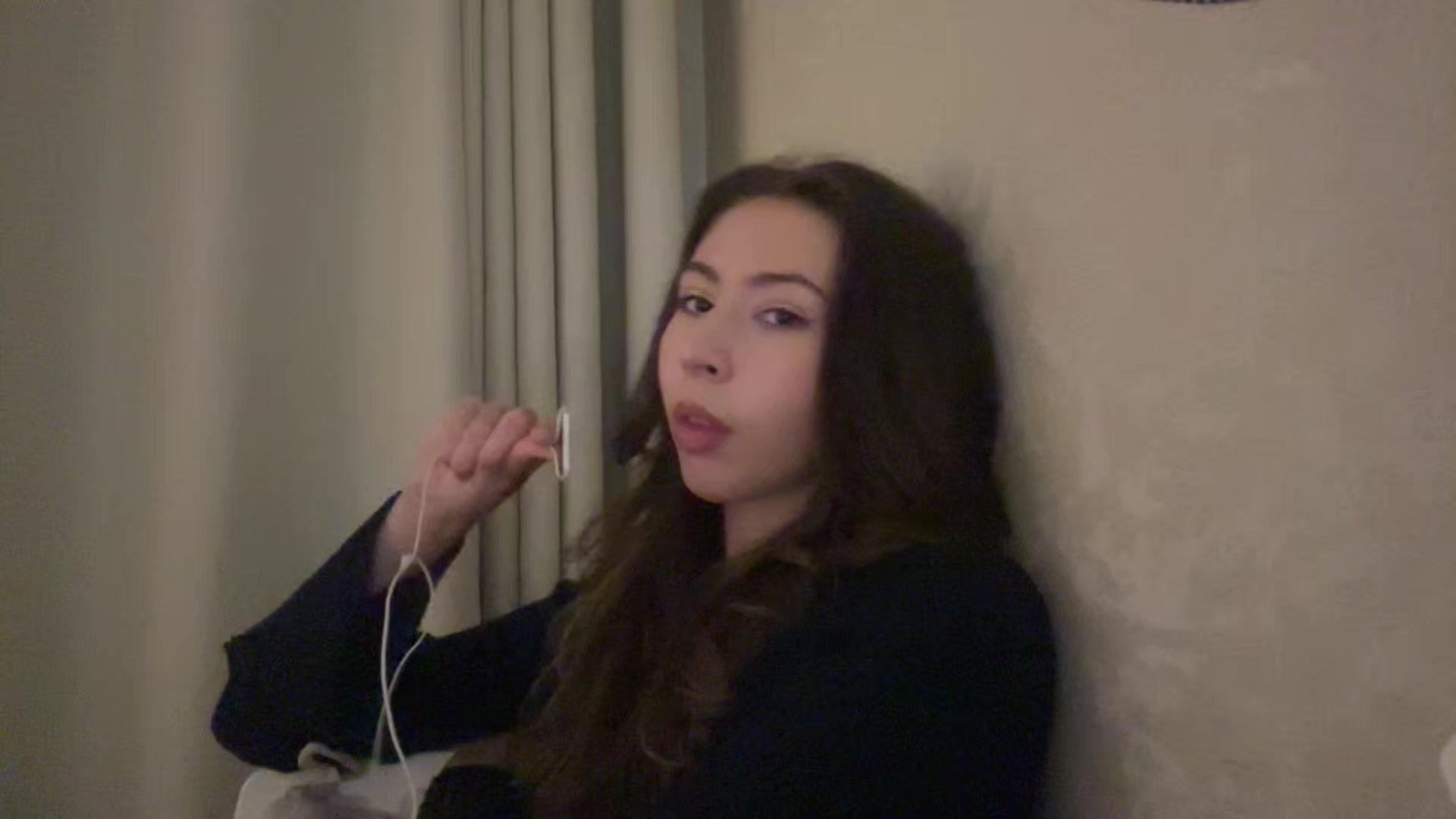 @d.
