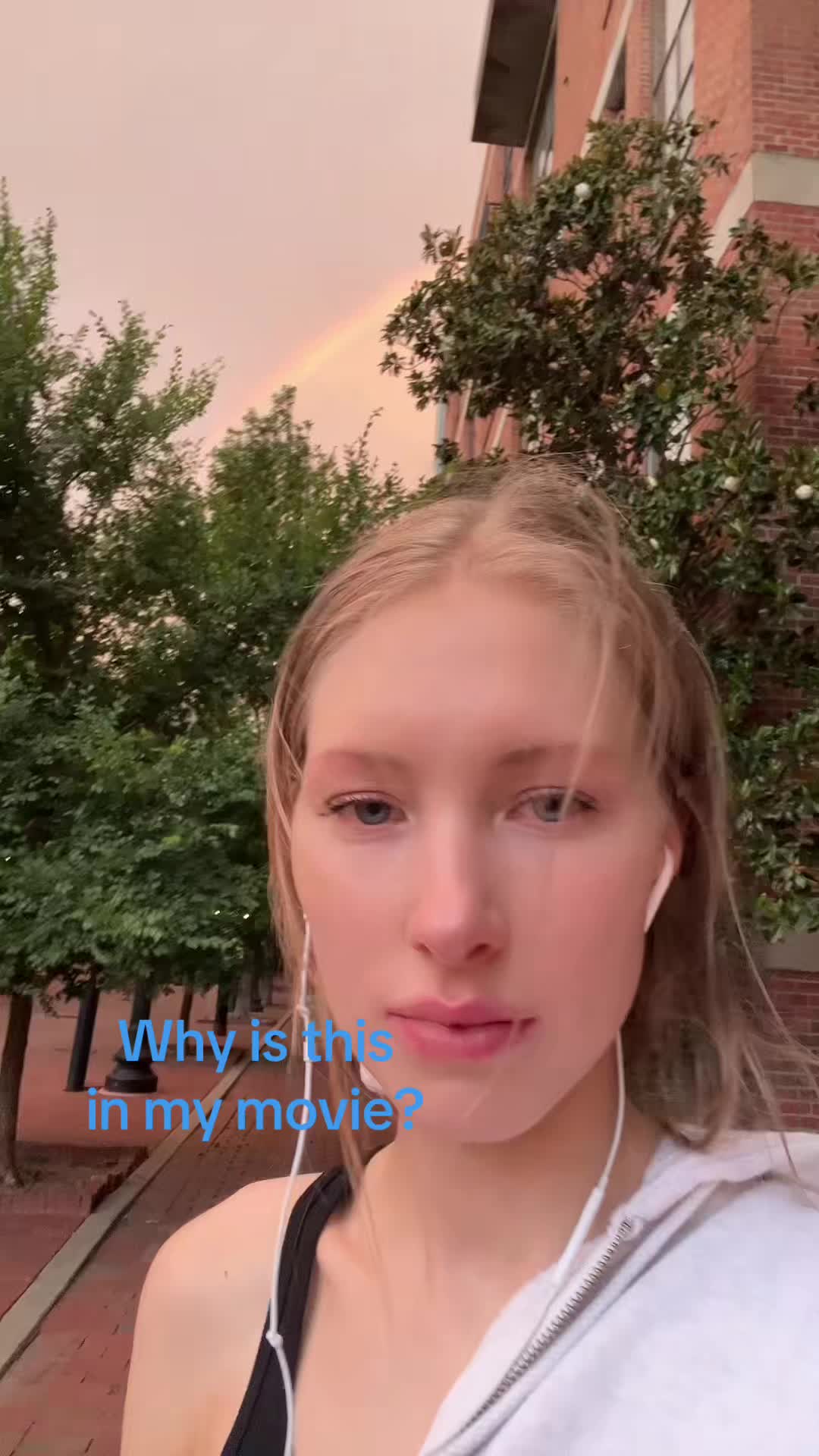 @laura