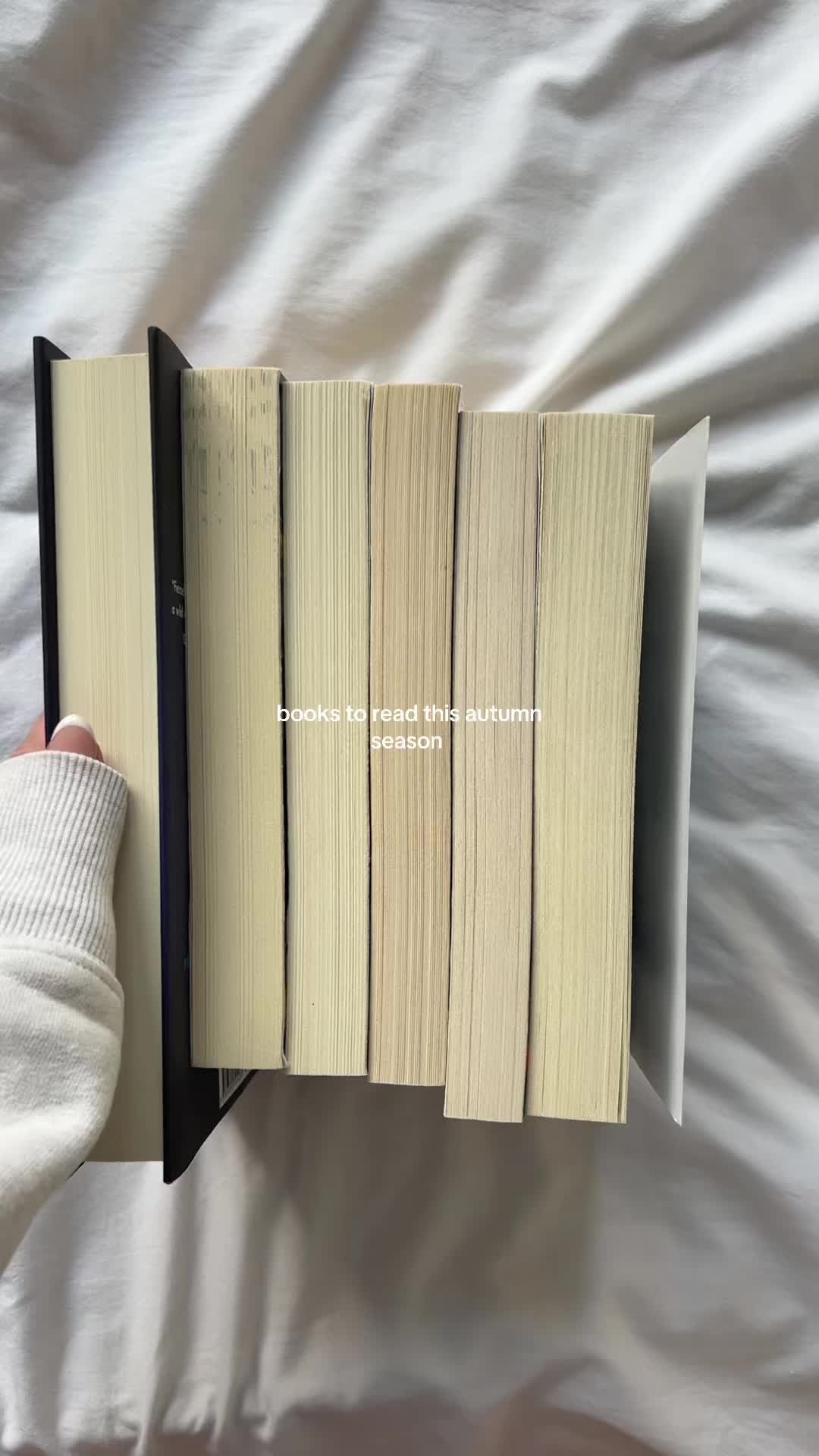 @amélie | booktok ♡