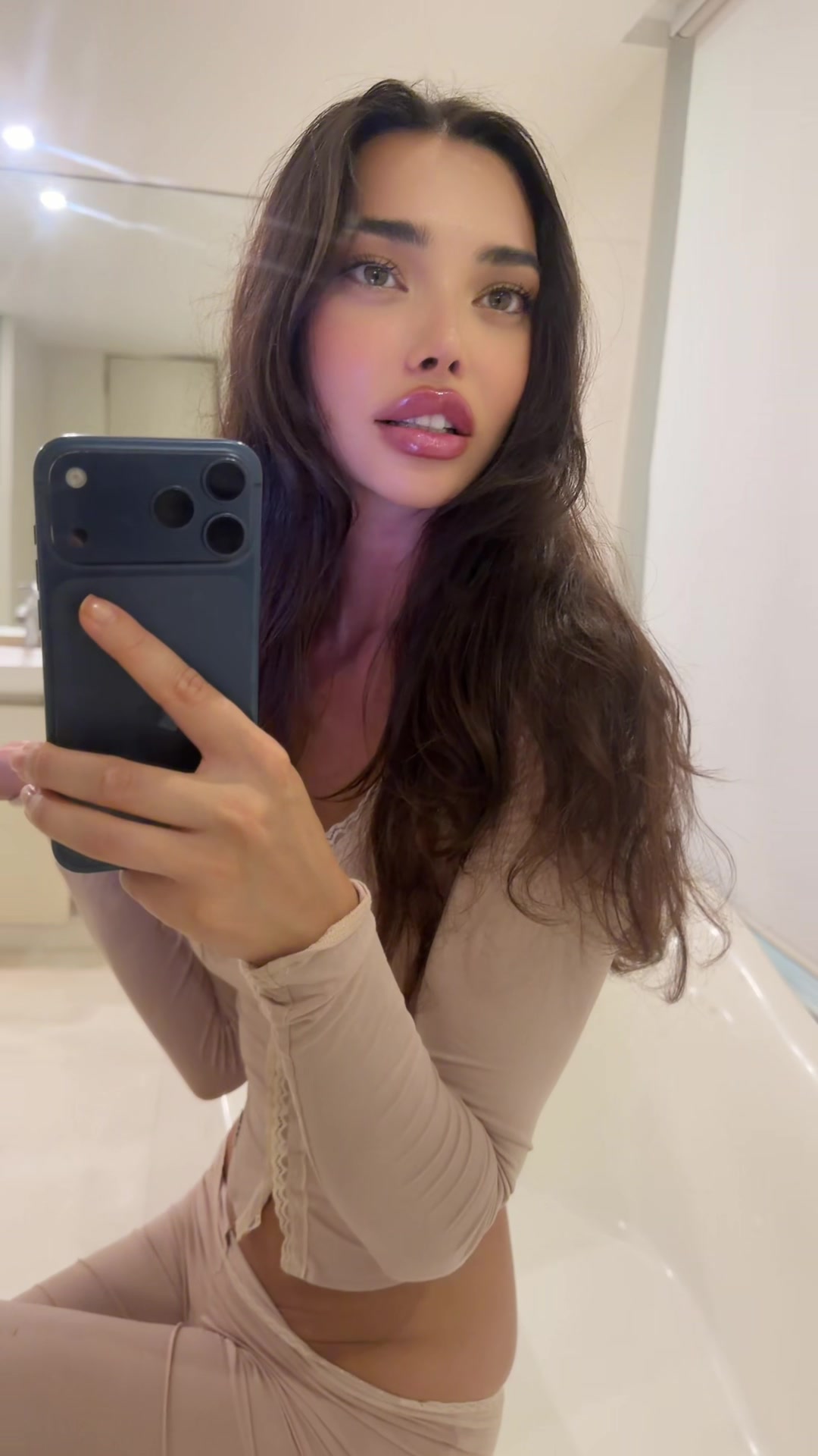 @ru