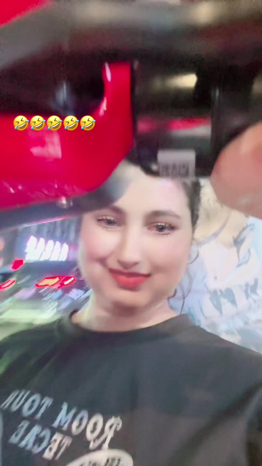@মেয়ে চায়নিছ 🥰মা বাংলাদেশী