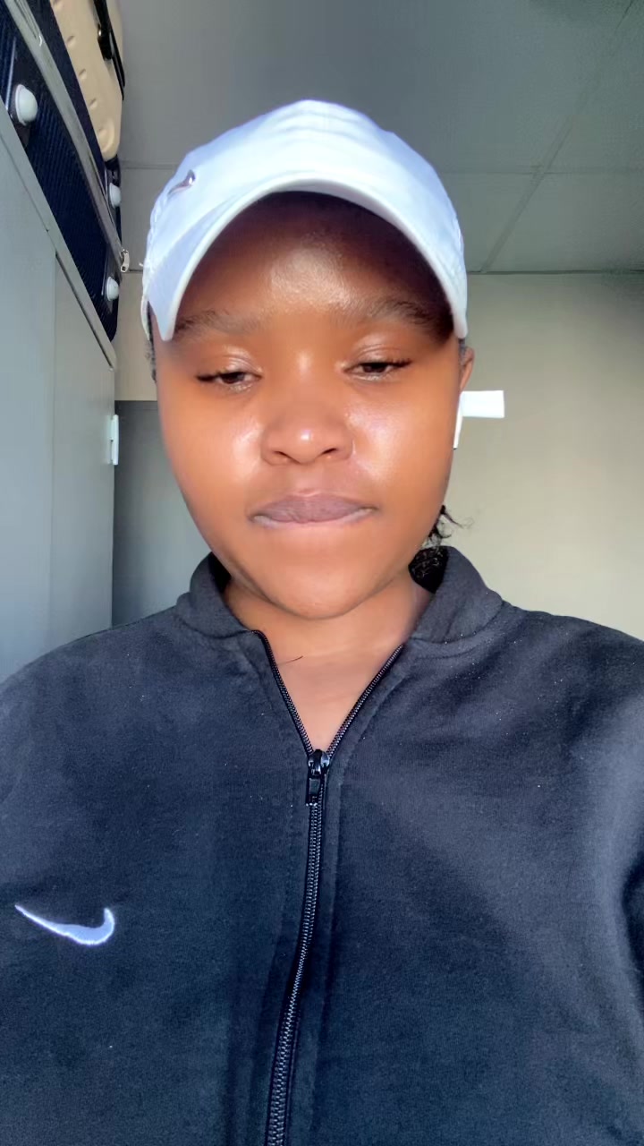 @Iviwe vee🎀