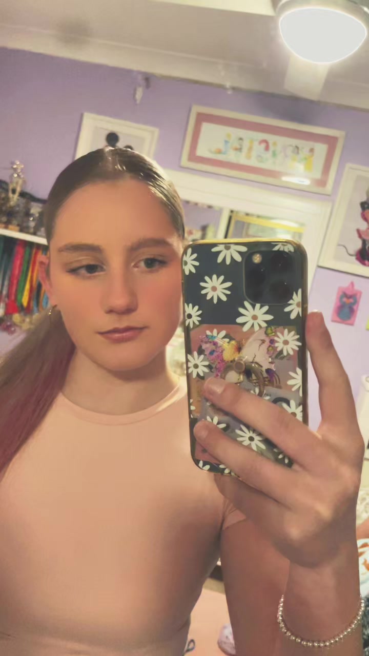 @Krystal_Jayde5