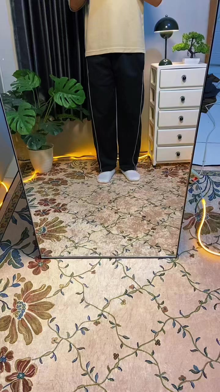@OutfitCorner