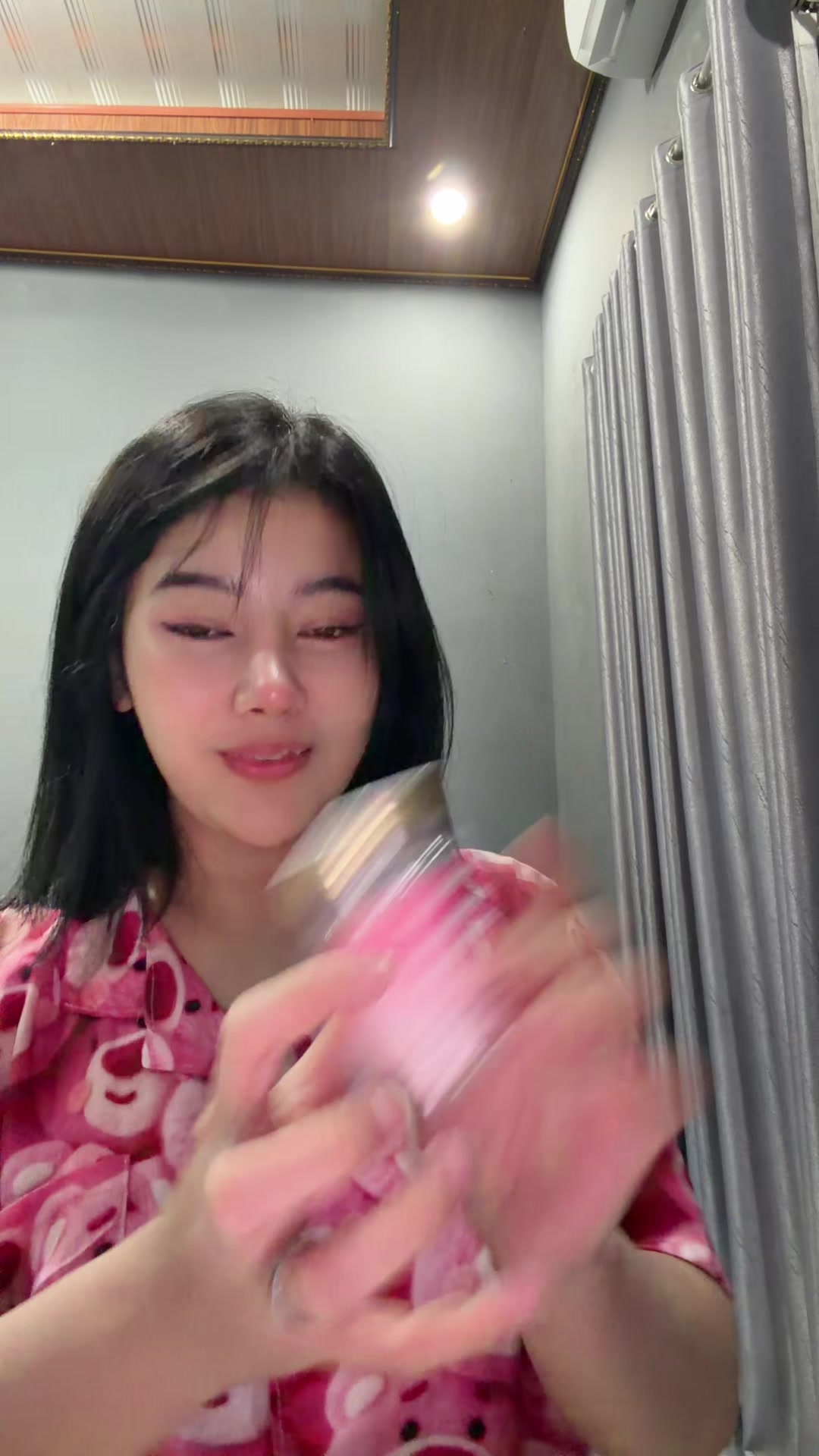 @Cahyaniryn