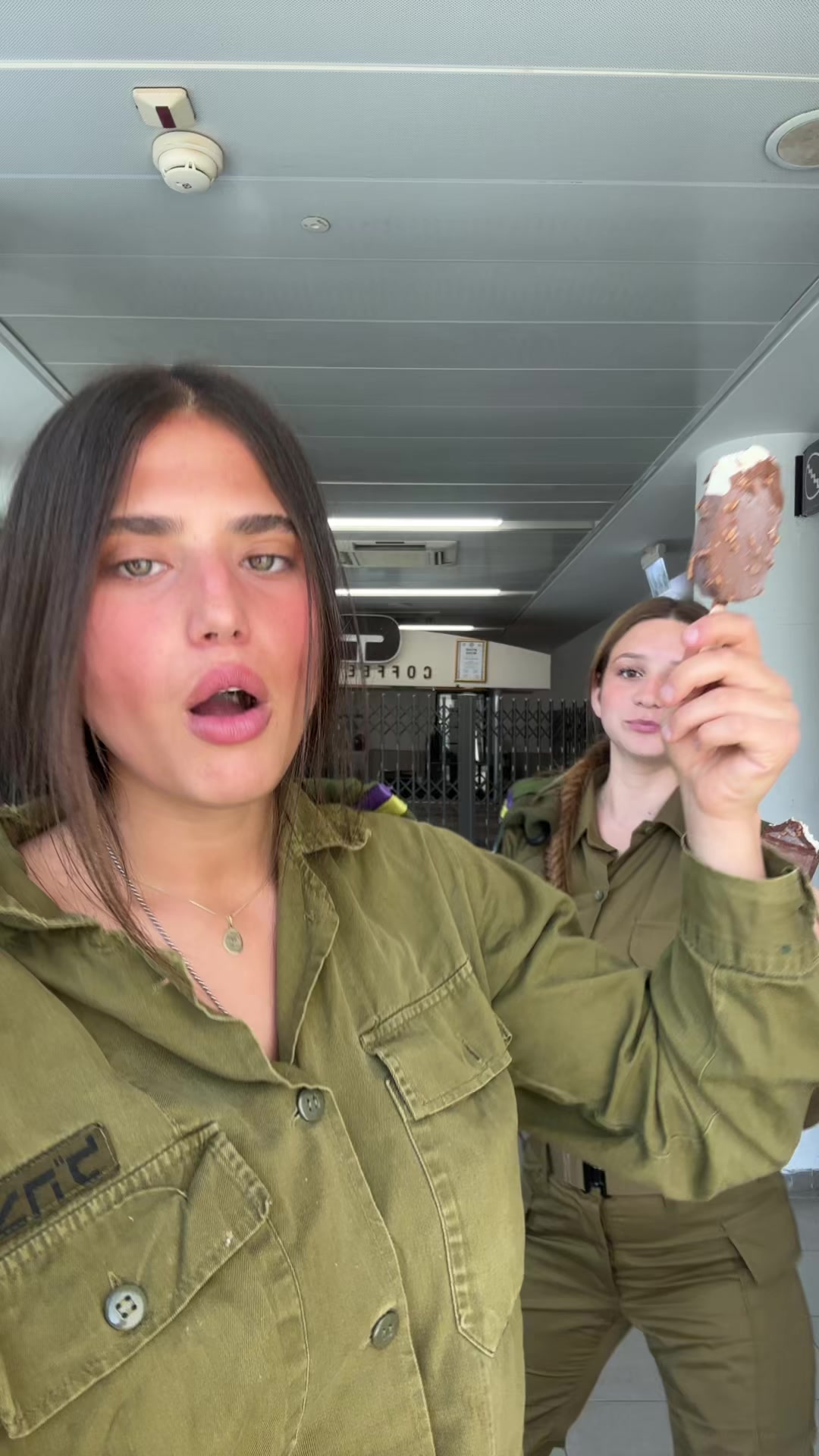 @שילי ויינשטיין