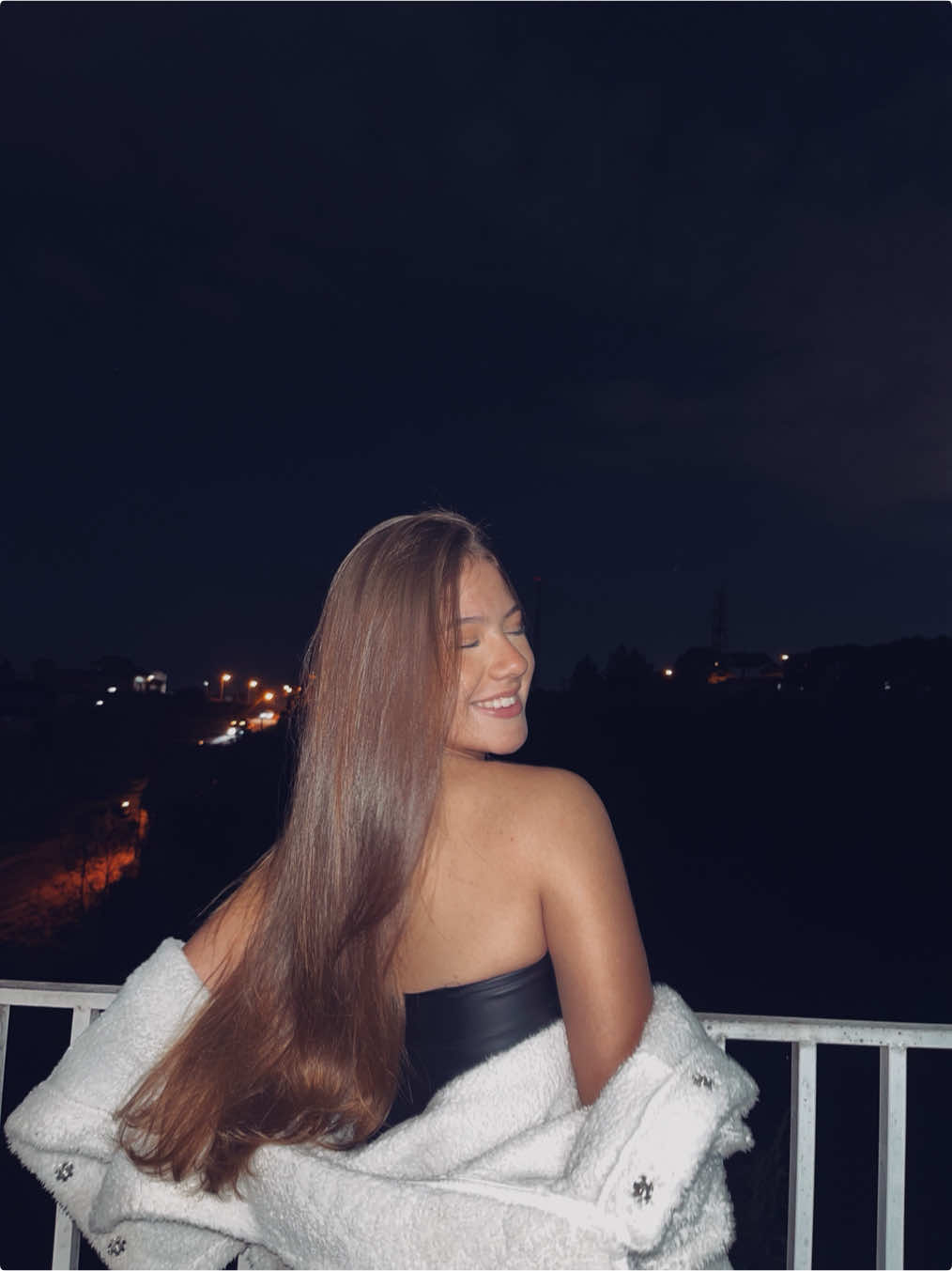 @kamilaa