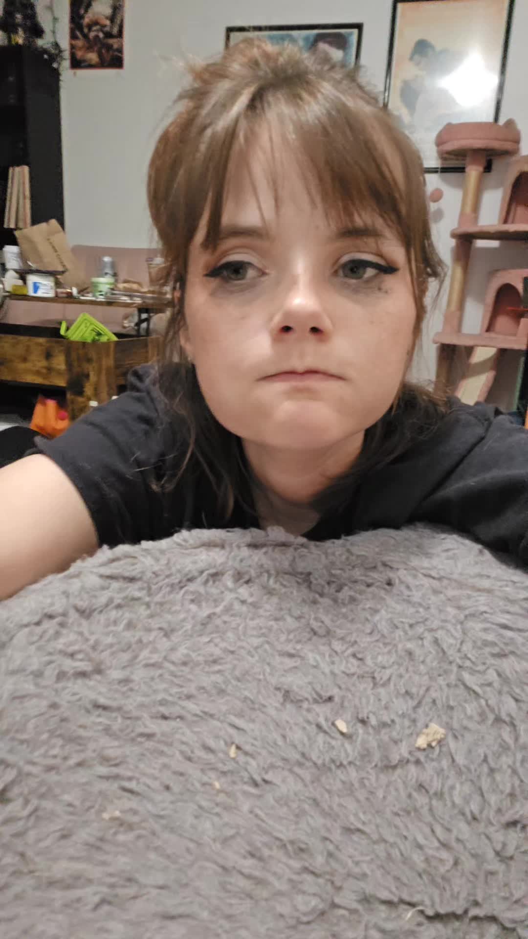 @Emily Isn't Online 🥶