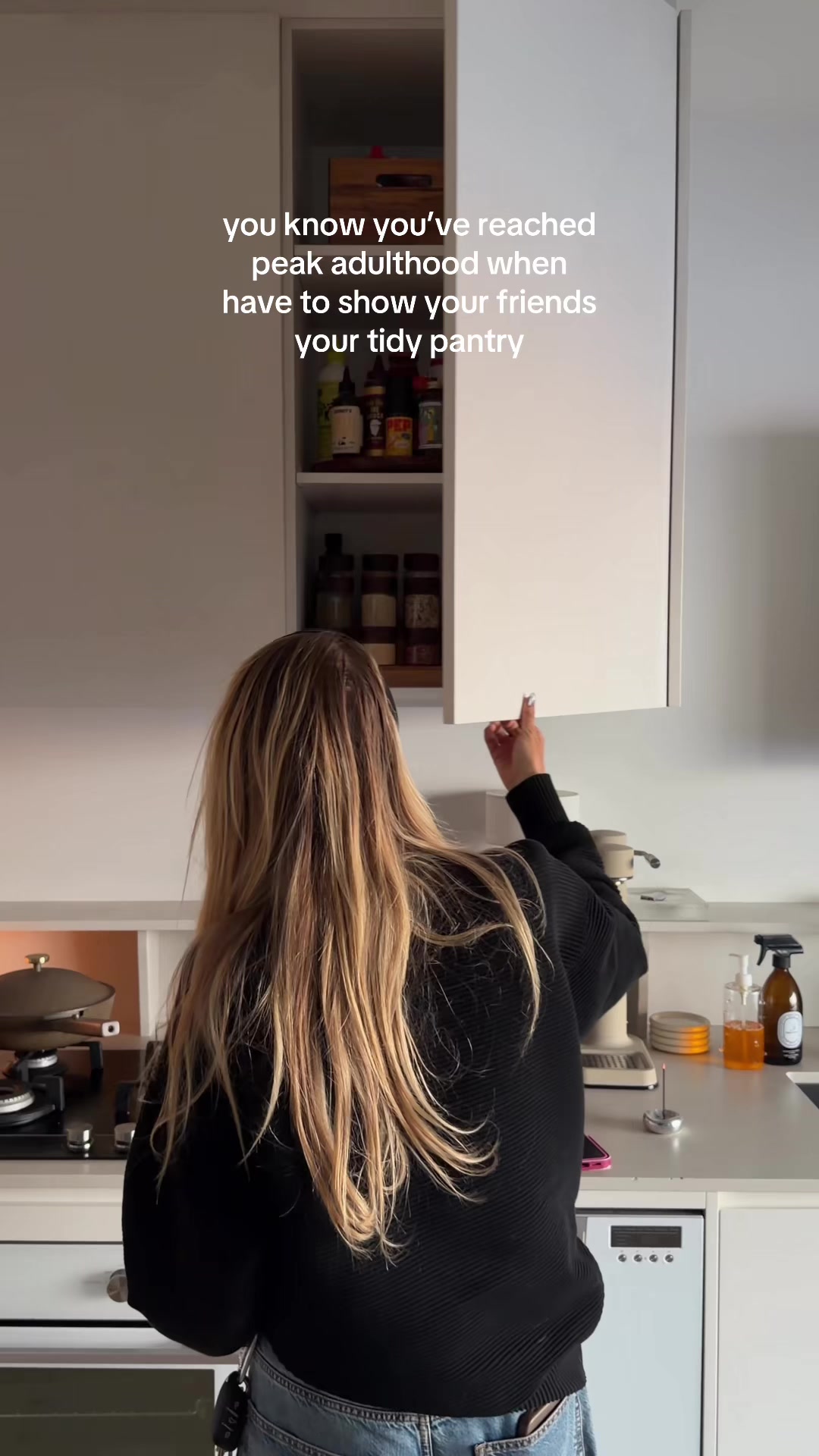 @Laura Cave