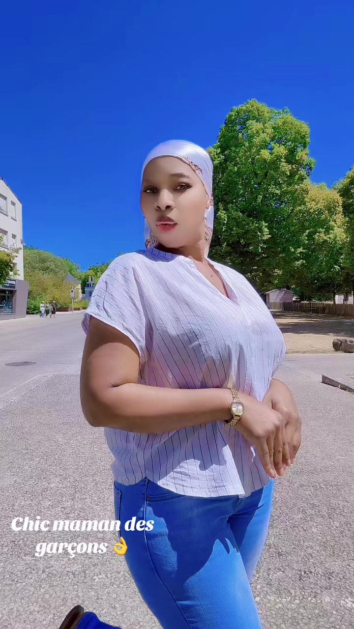 @M&rsquo;mah ch&eacute;rie Camara  🧕💍🦋
