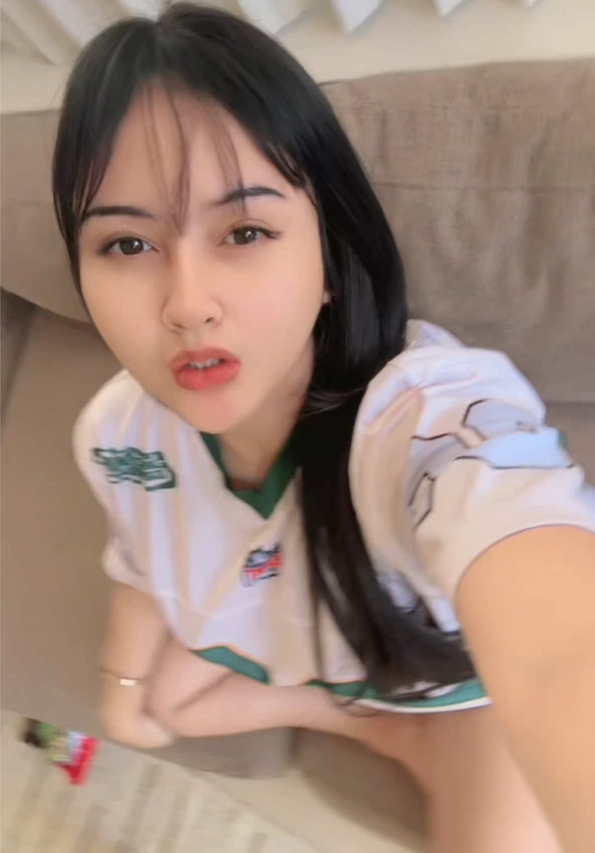 @Anisagandagita