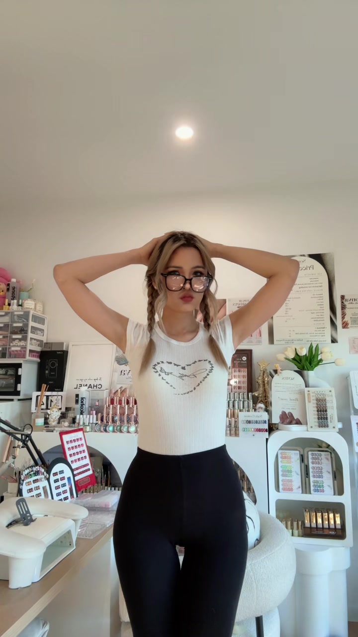 @toknee
