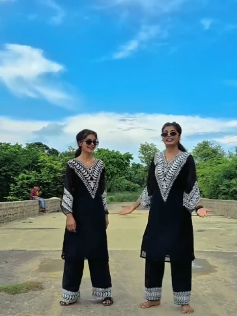 @𝑨𝒔𝒉𝒊𝒔𝒉𝑶𝒇𝒇𝒊𝒄𝒊𝒂𝒍✔️