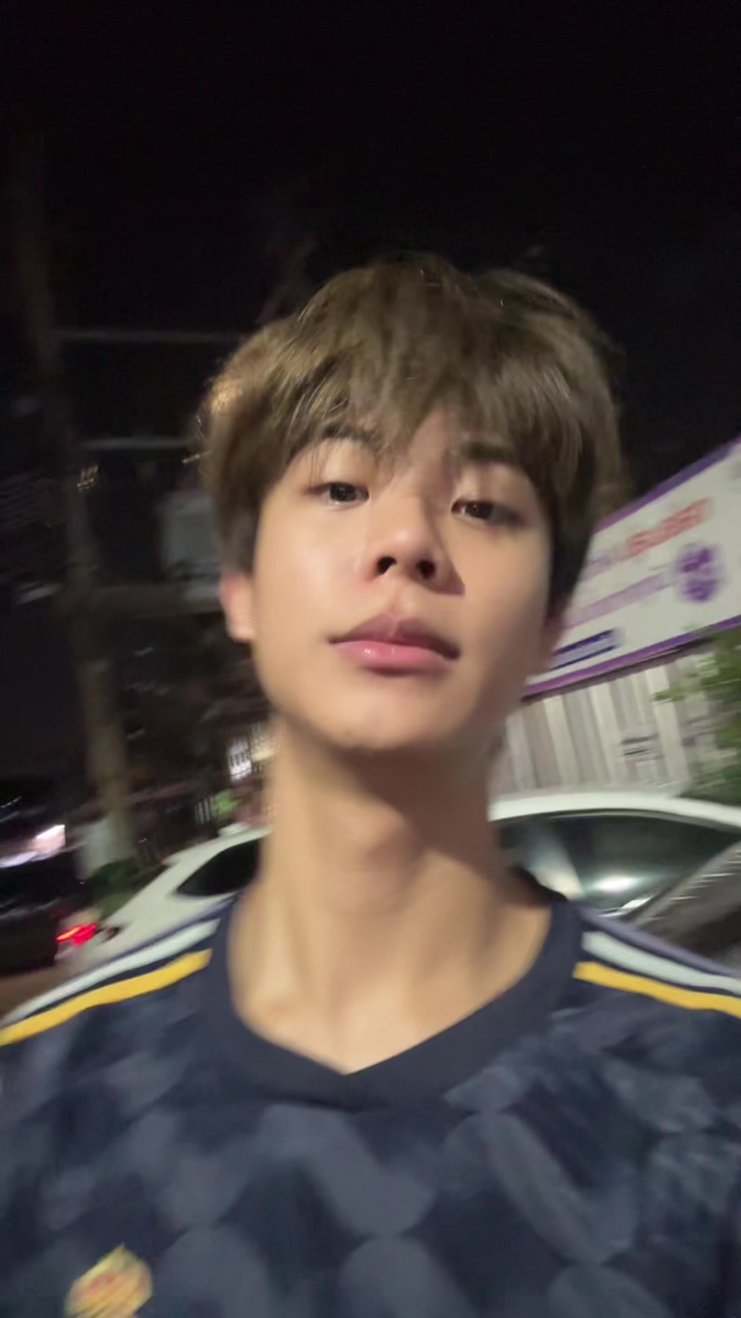 @ผมง่วงครับ