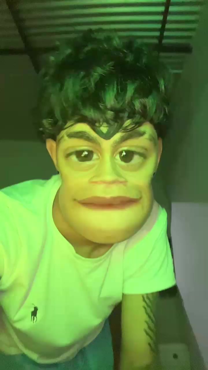 @Sebastián👑