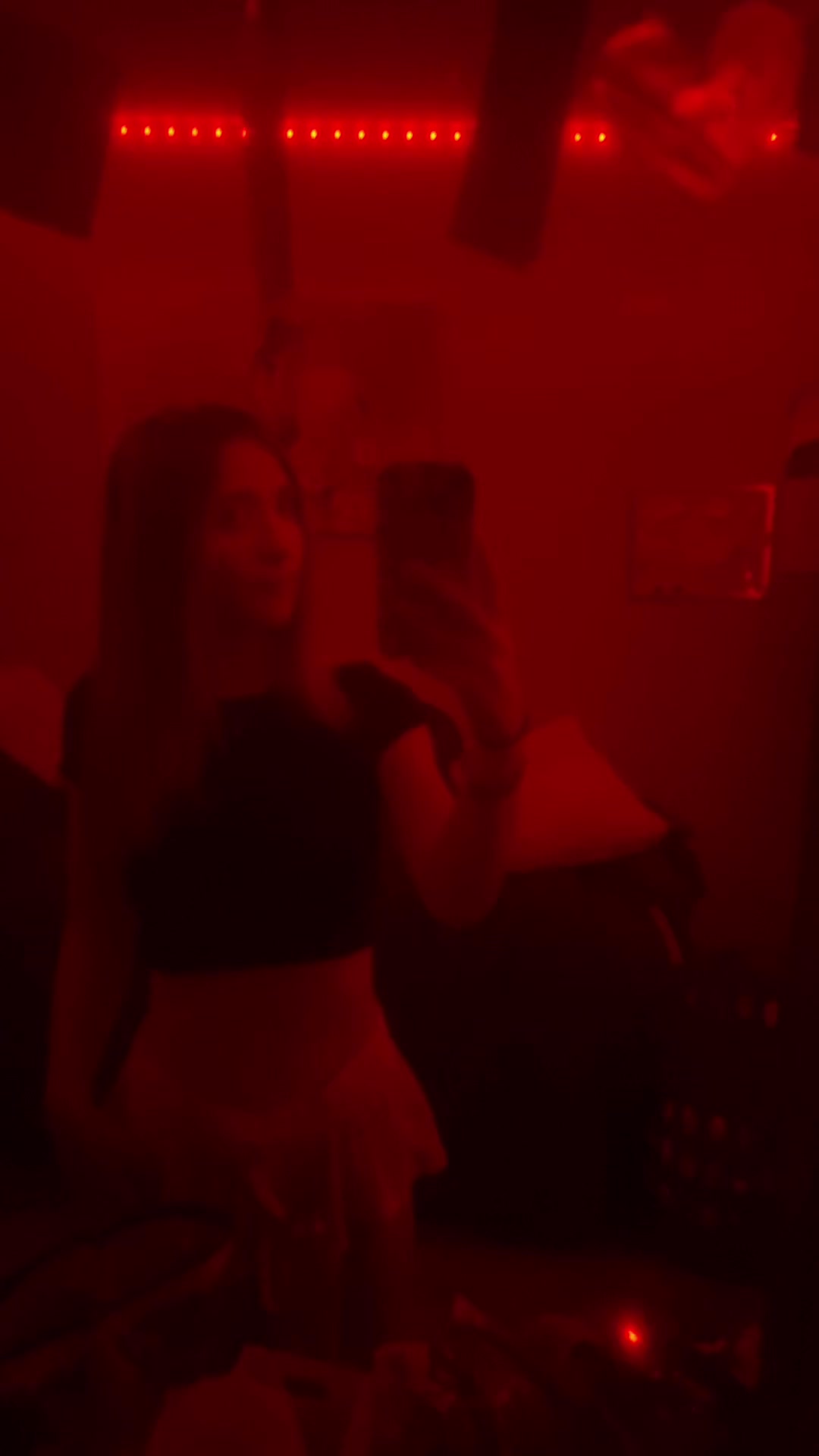 @livy.poo.16