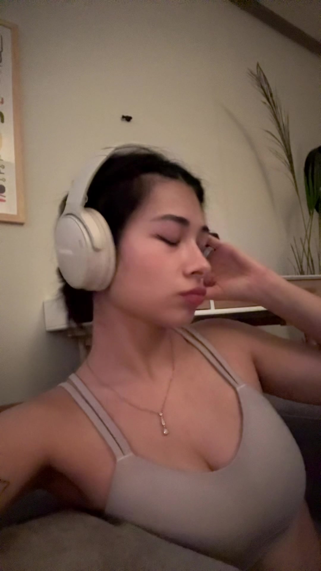 @whuddahell_