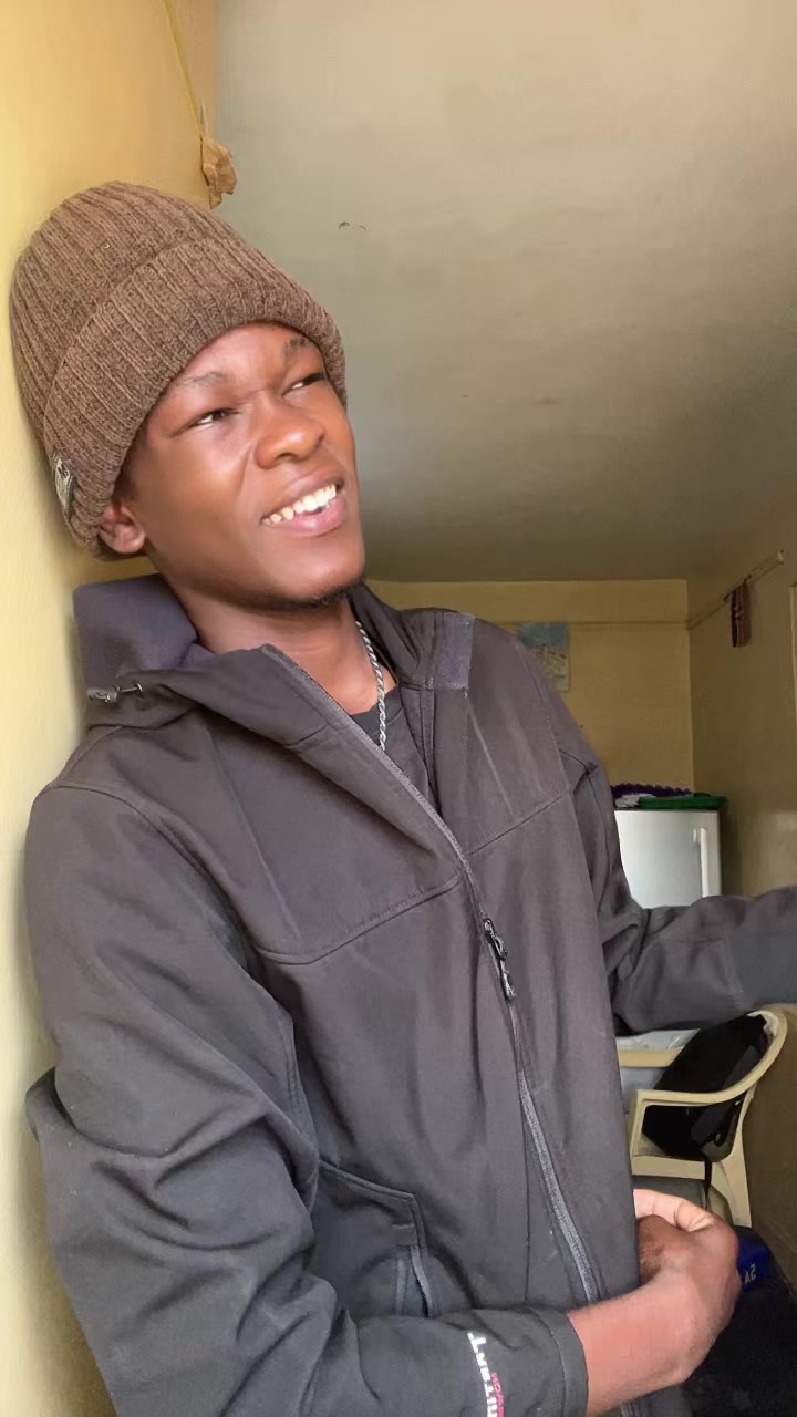@🧢JUST.CALL.ME.INFLUENCER🔵