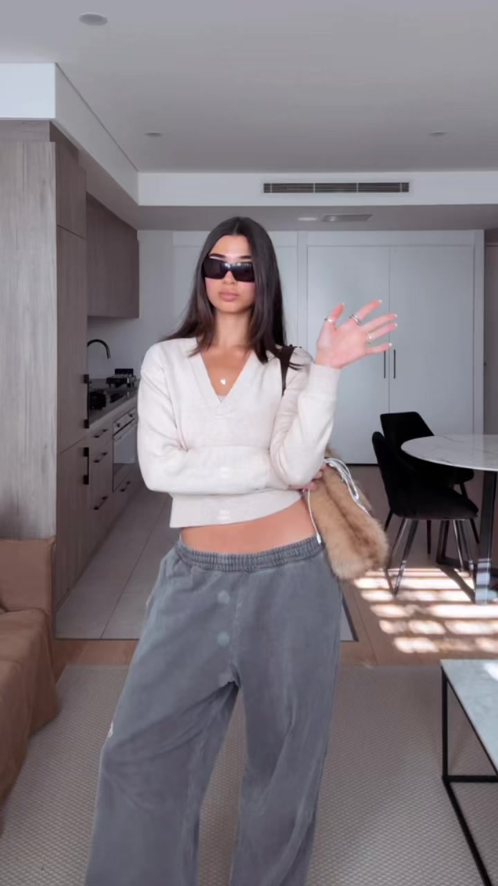 @Valentina