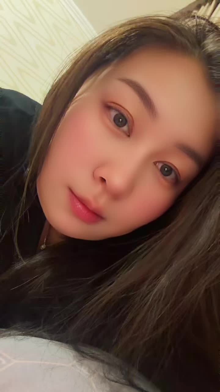 @༺🕊️ 𝓜𝓸𝓵𝓵𝓲 🕊️༻