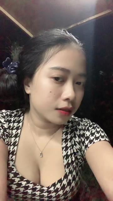 @𝓓𝓮𝔀𝓲 𝓐𝓷💋