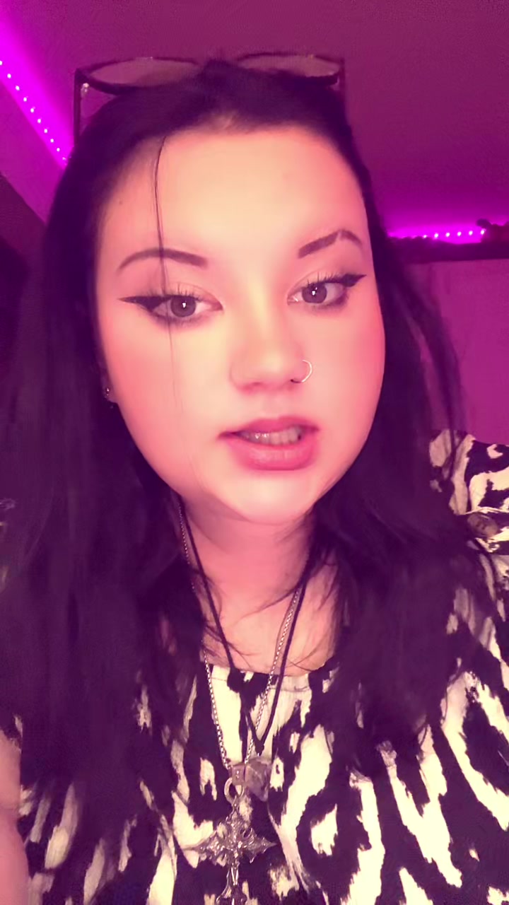 @𝐃𝐚𝐢𝐬𝐲 🥀