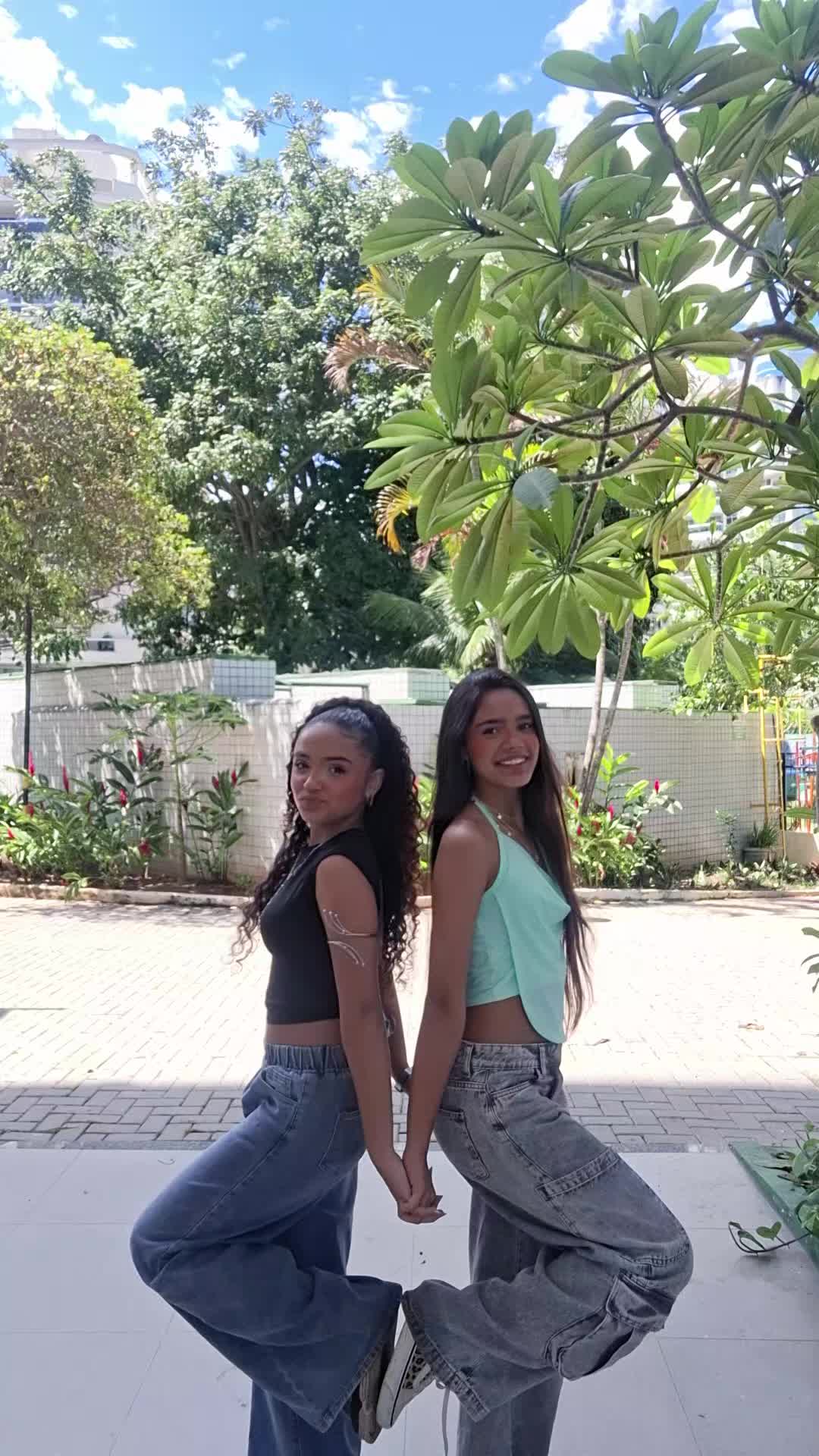 @Marcela.amaralofc