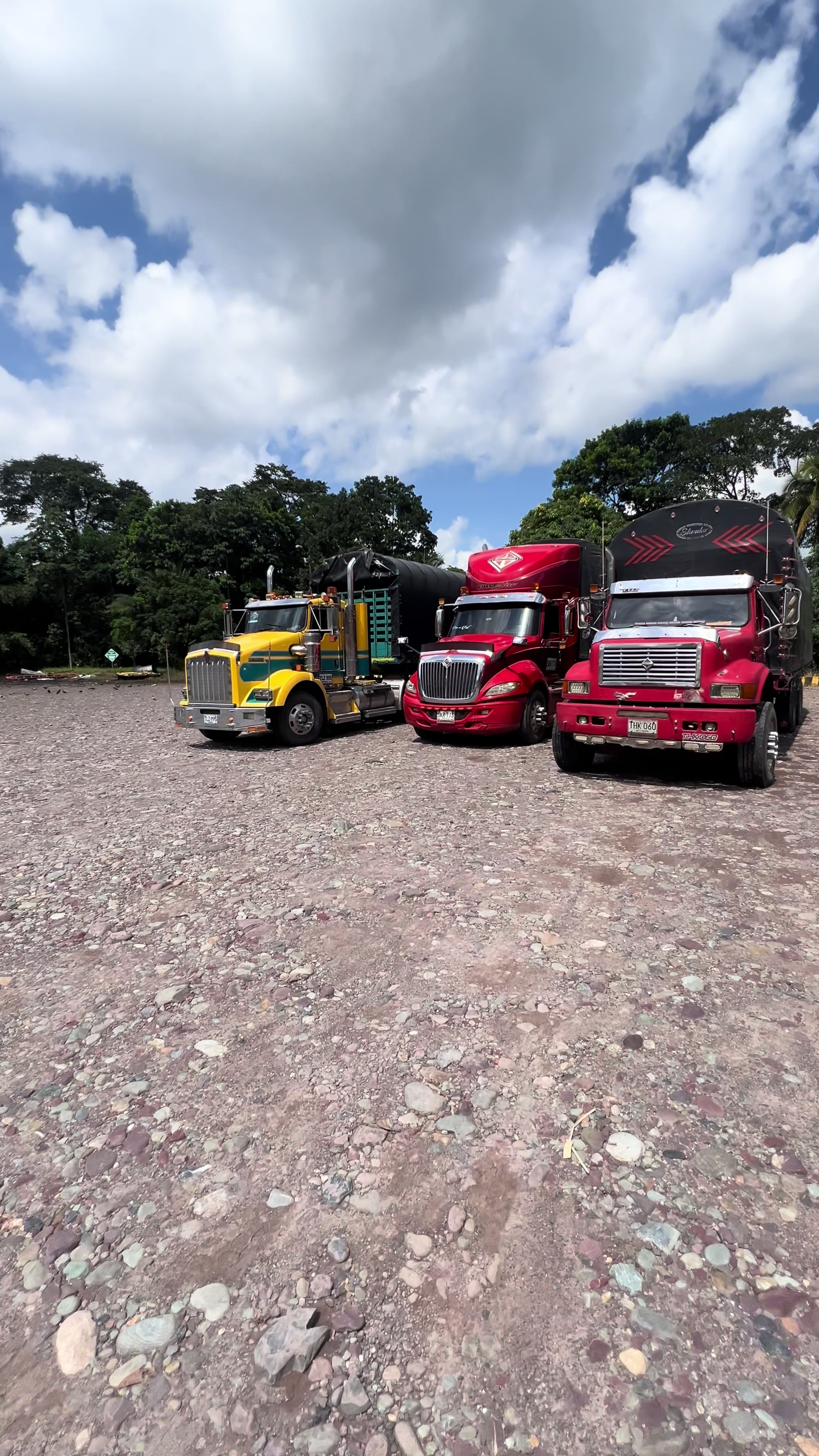 @Trocheros Trucks