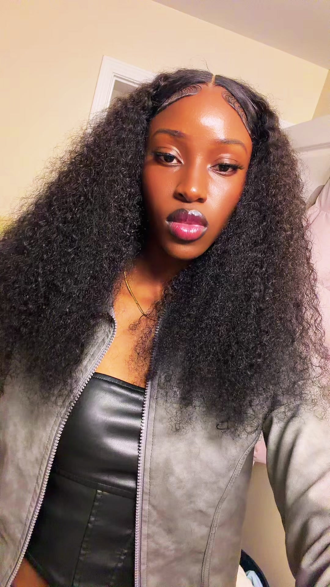 @Dee💜