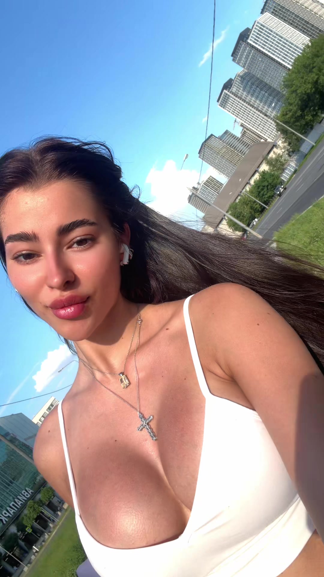 @Katee_v_