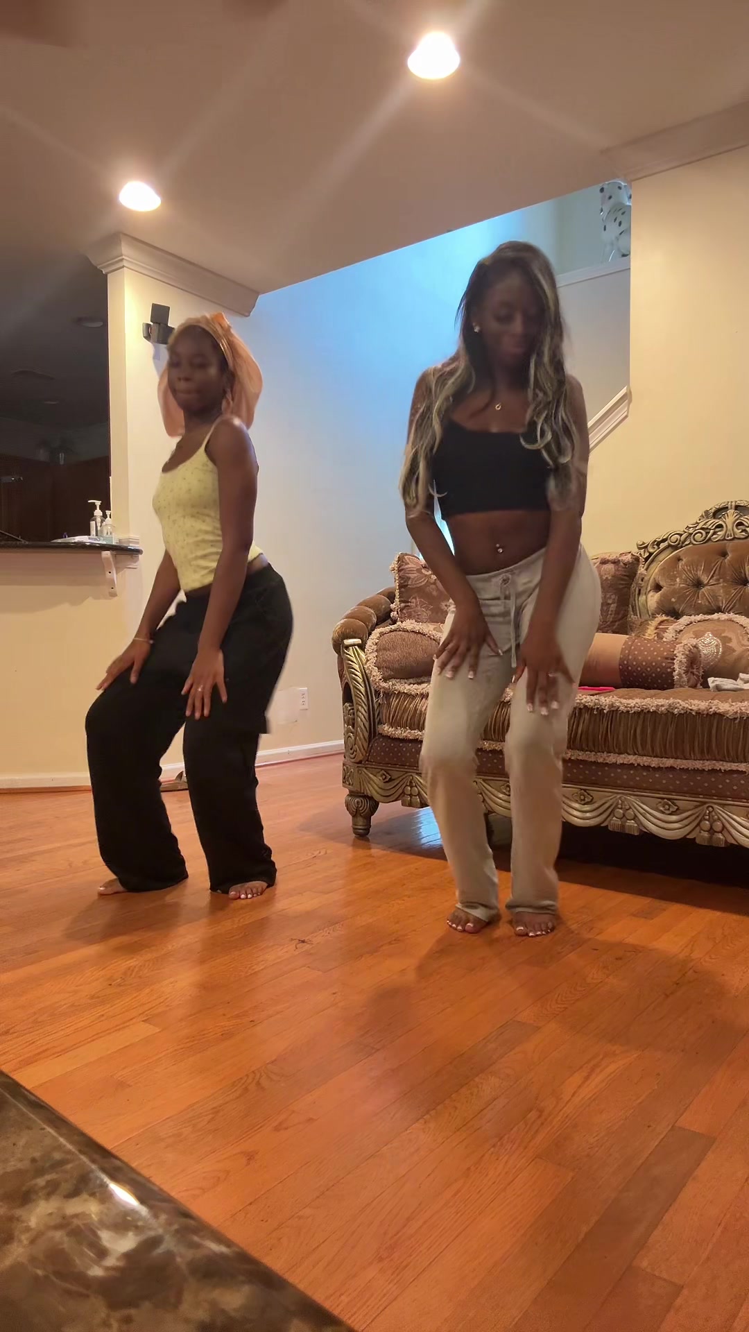 @nellee
