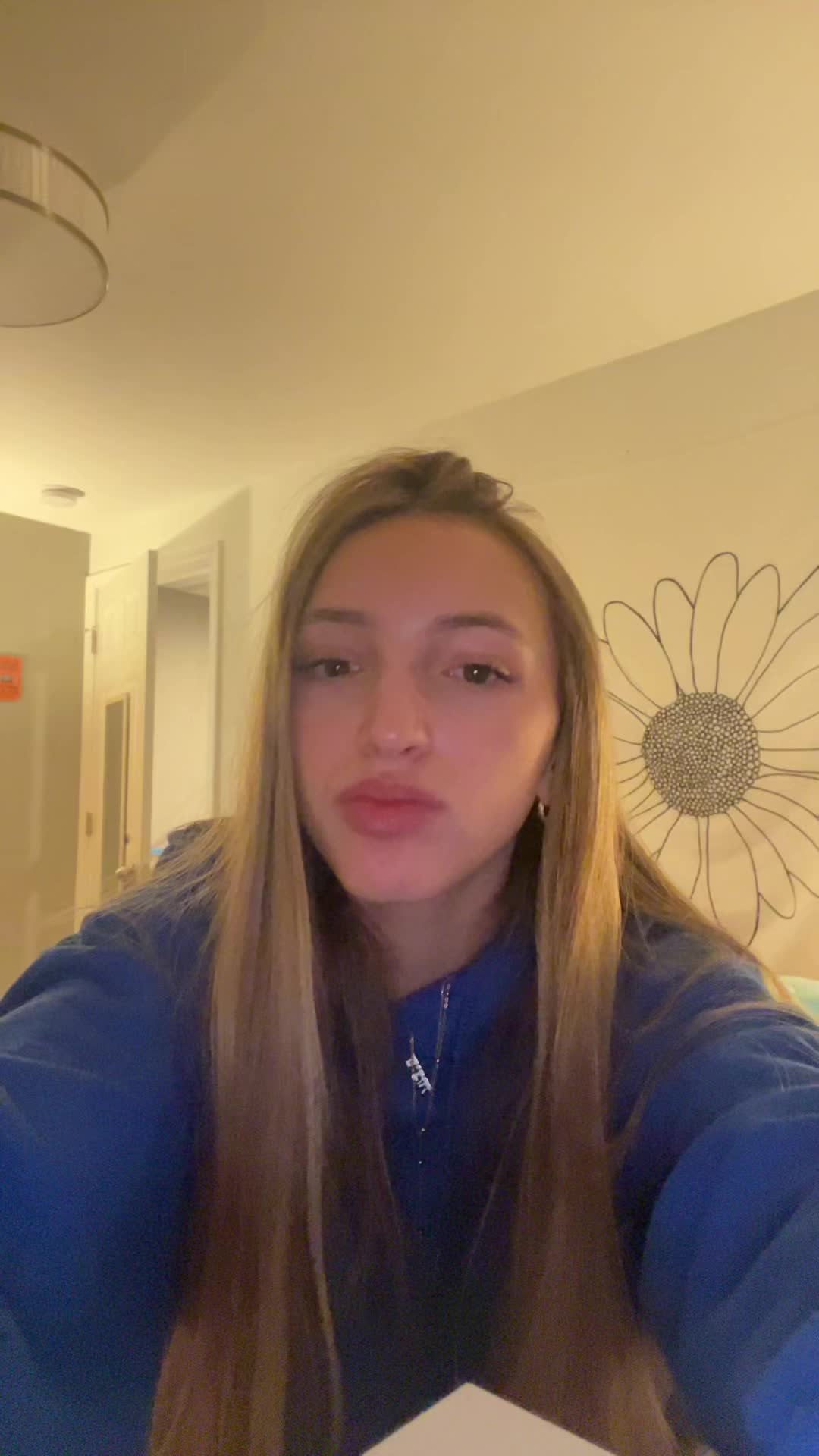 @moni