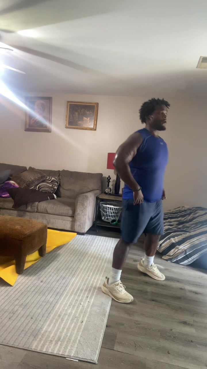 @gymwithbeezy