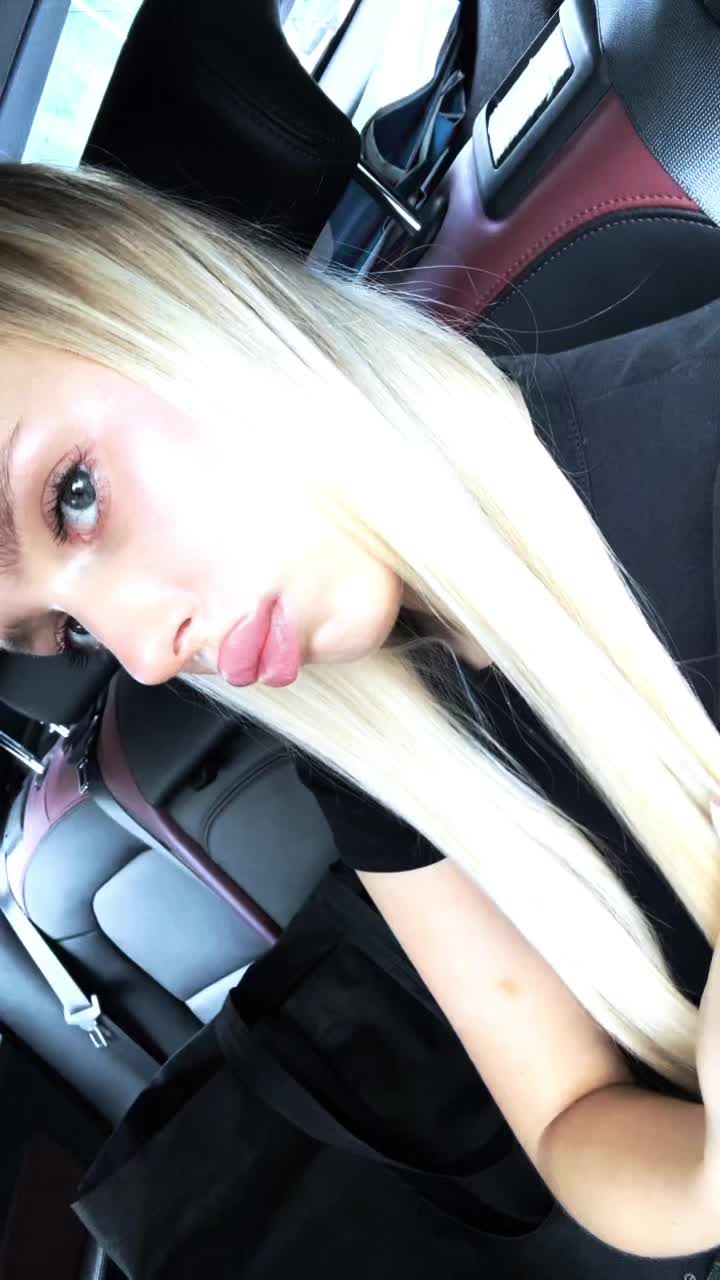 @ahhriri
