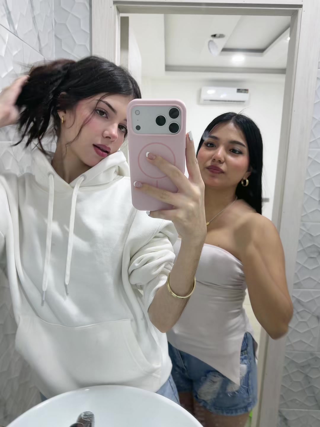 @andhrea<3
