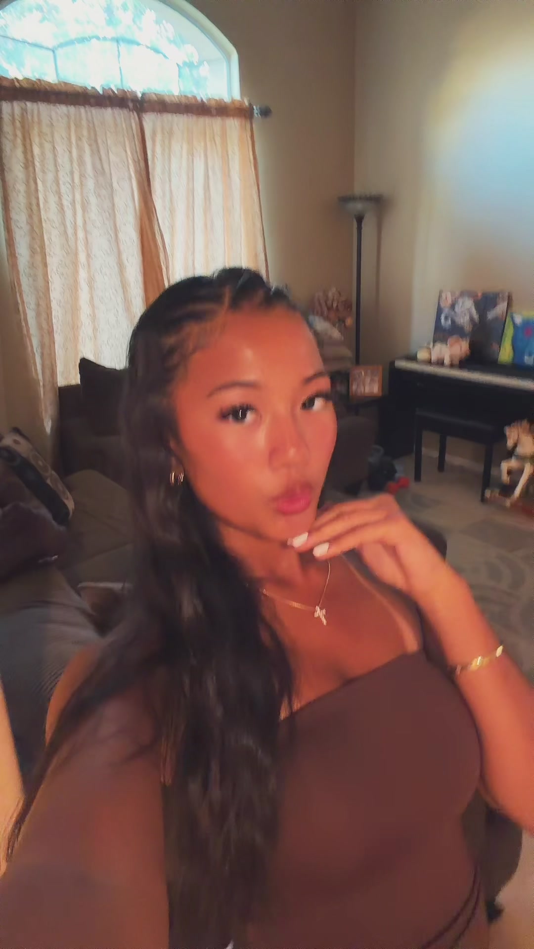 @￶ 　 　  ️