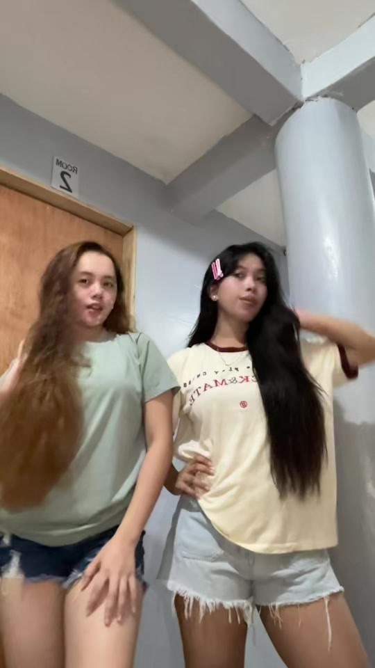 @𝕵𝖍𝖎𝖓𝖆