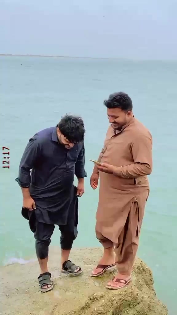 @GuL SheR Baloch