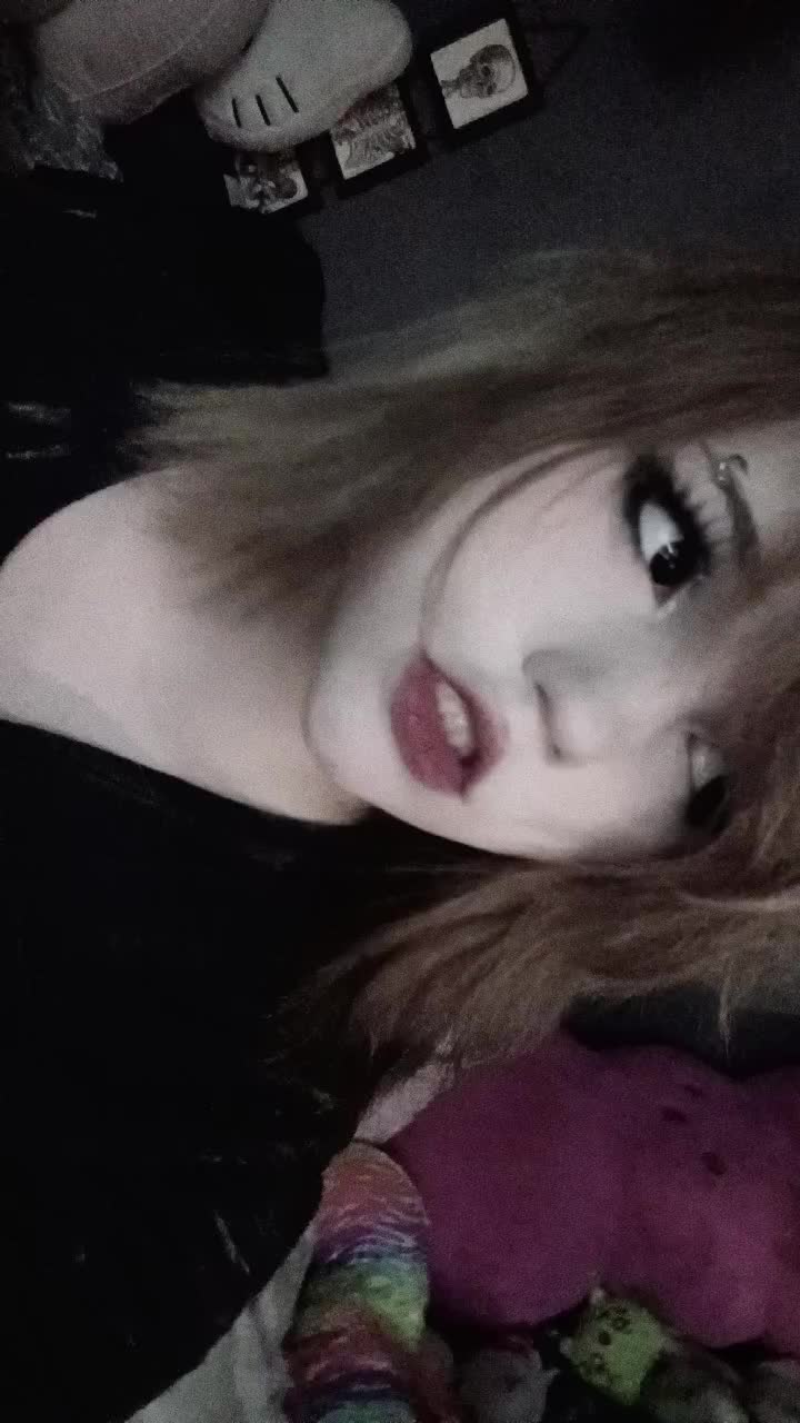 @🦑Xxpierced princessxX🐇