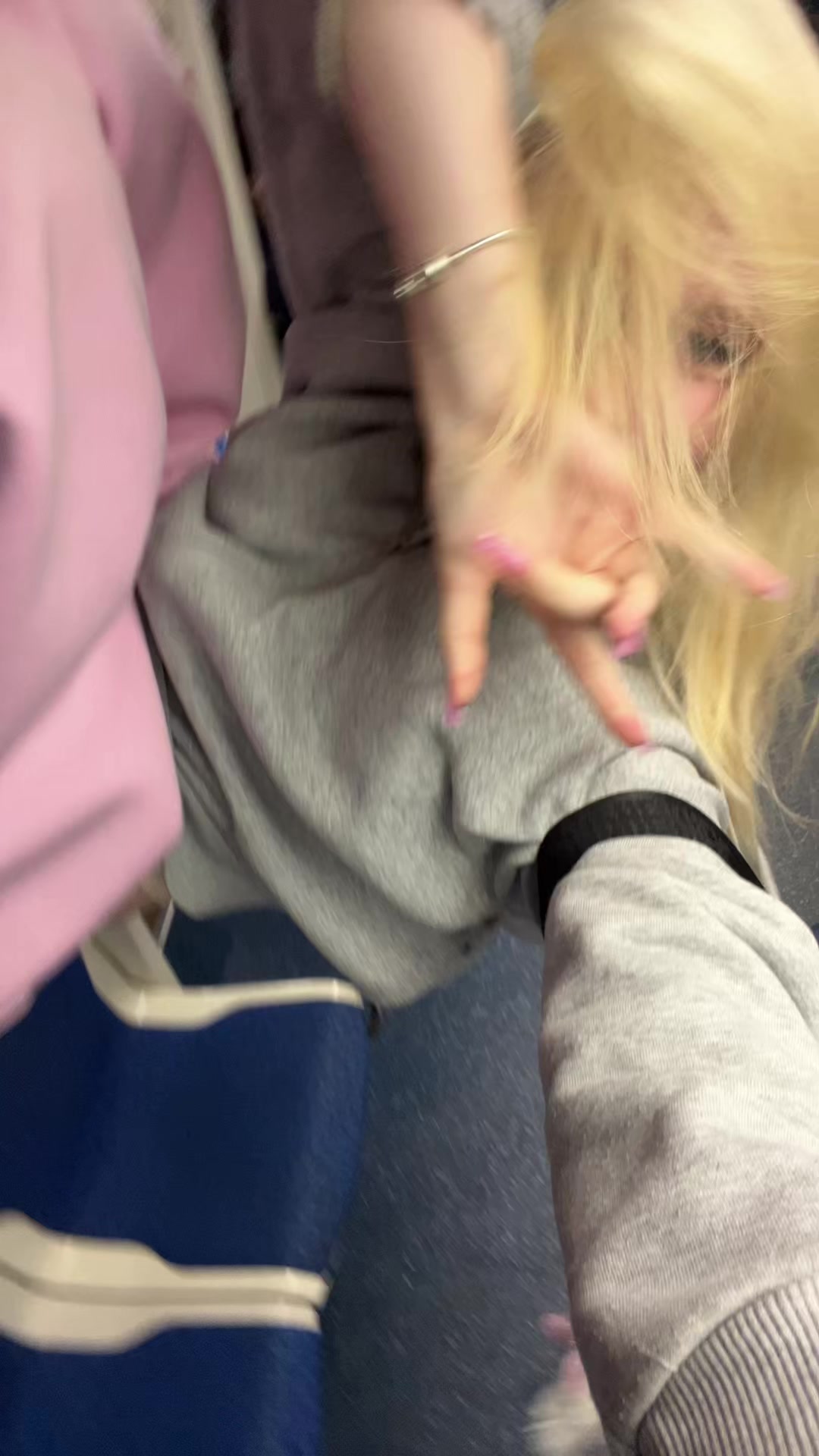 @лара ежевичка 🦇