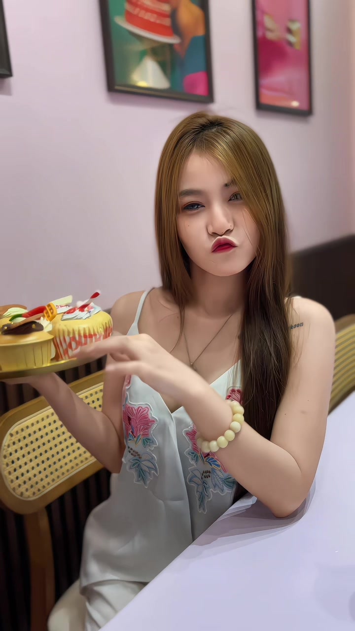 @🦋หยก&hellip;เหว๋อ🦋