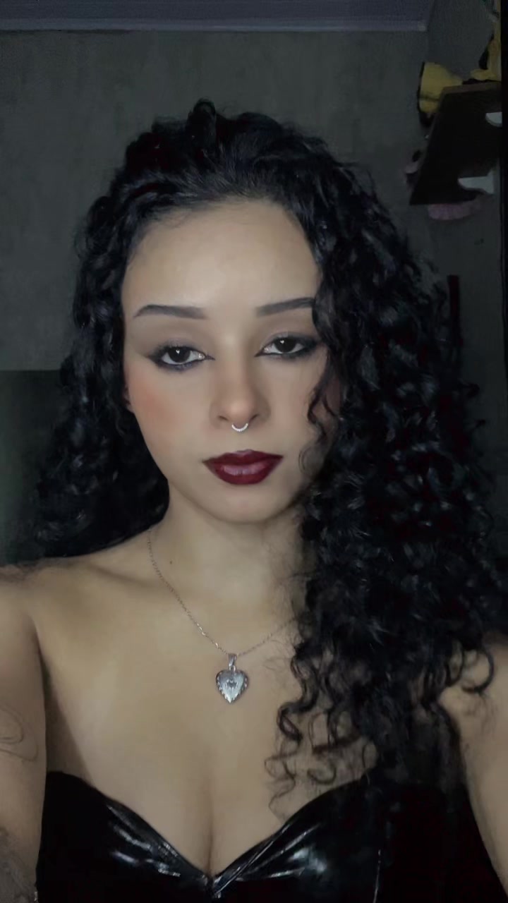 @J&rsquo;🦇