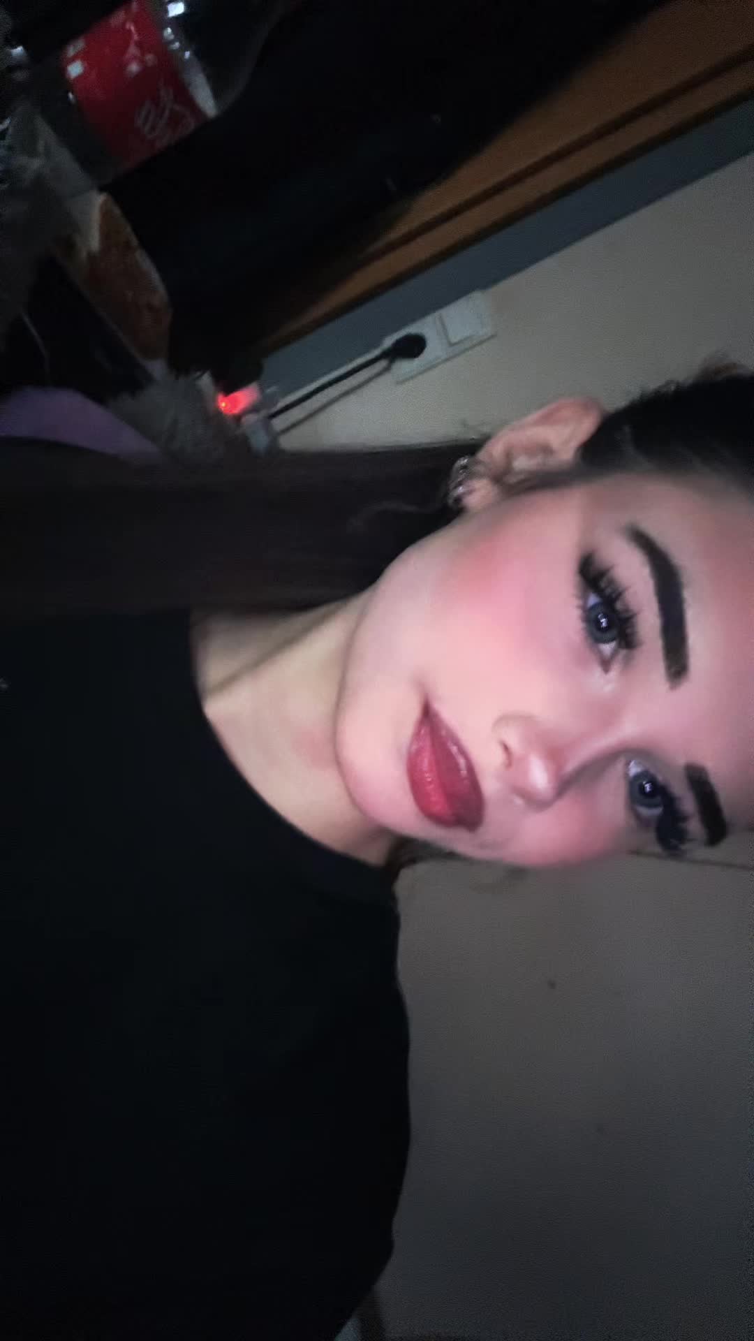 @❦
