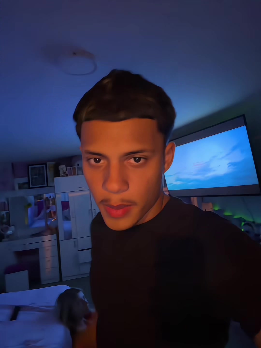@Soyalejandro