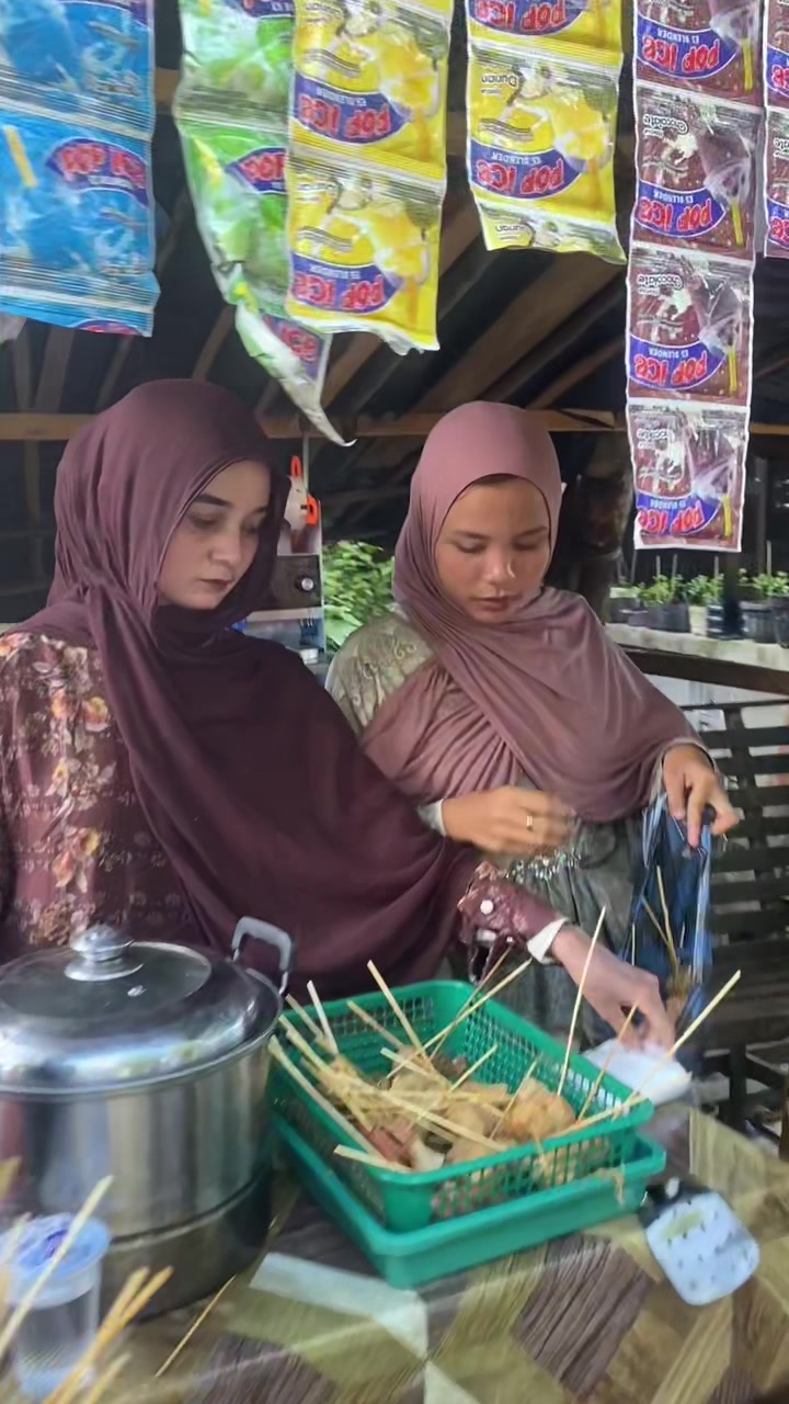 @Ayuni