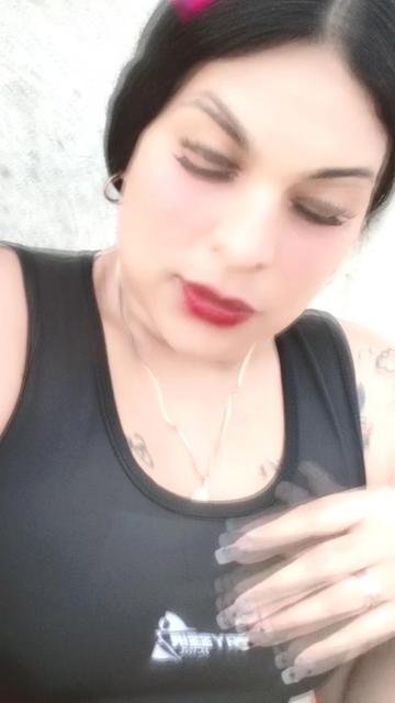 @❣️ la mu&ntilde;eca ❣️