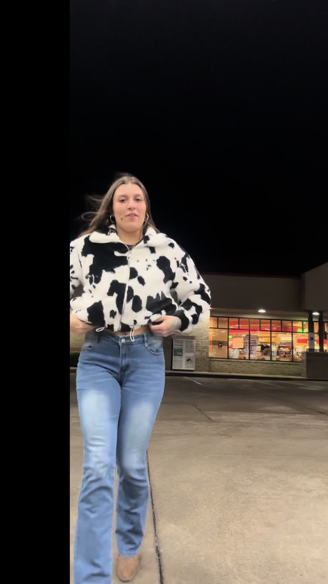@AshlynBladecki