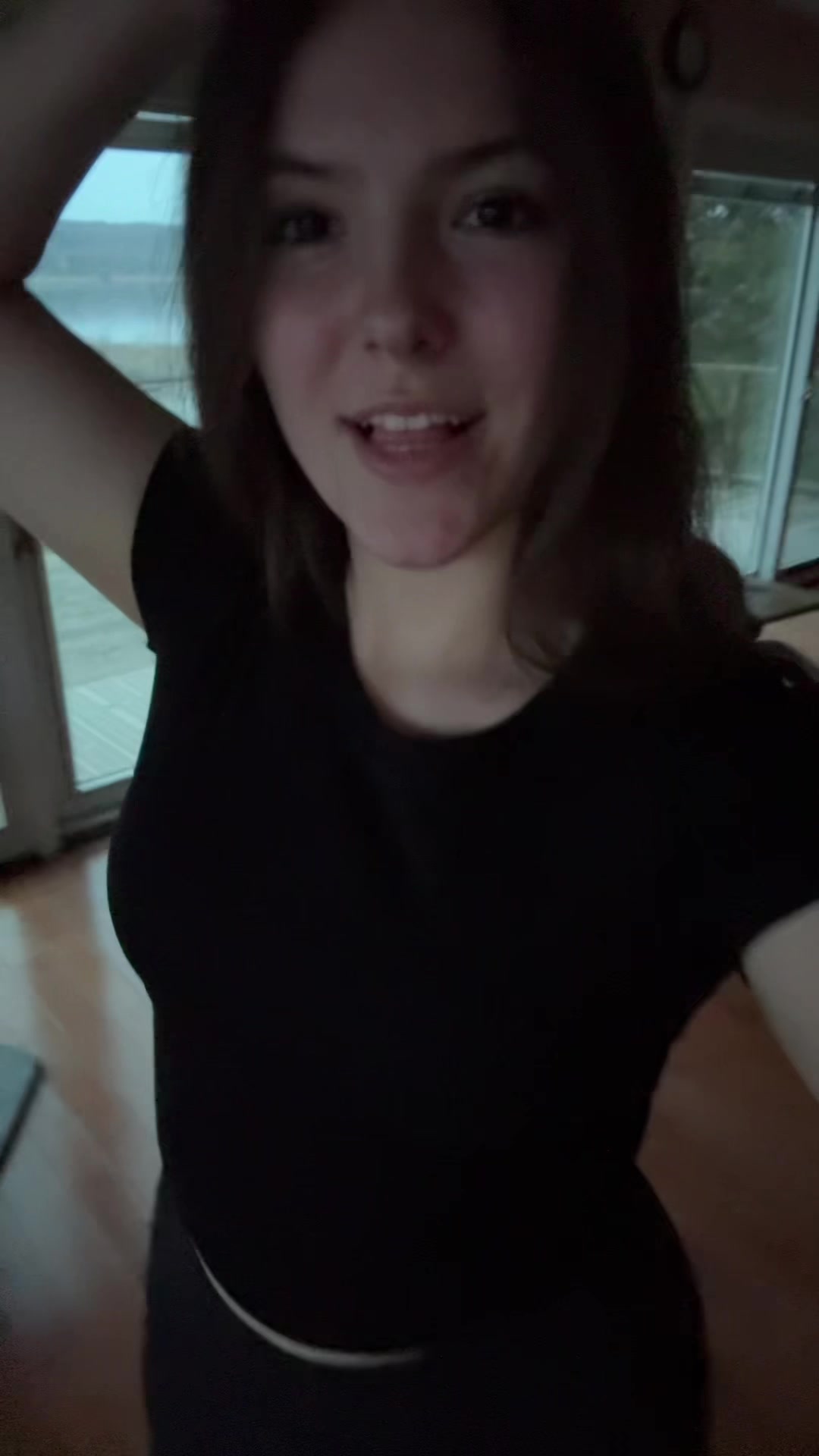 @Ava